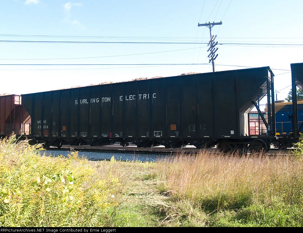MCNX 83019 on the move to Burlington at 9:55am 