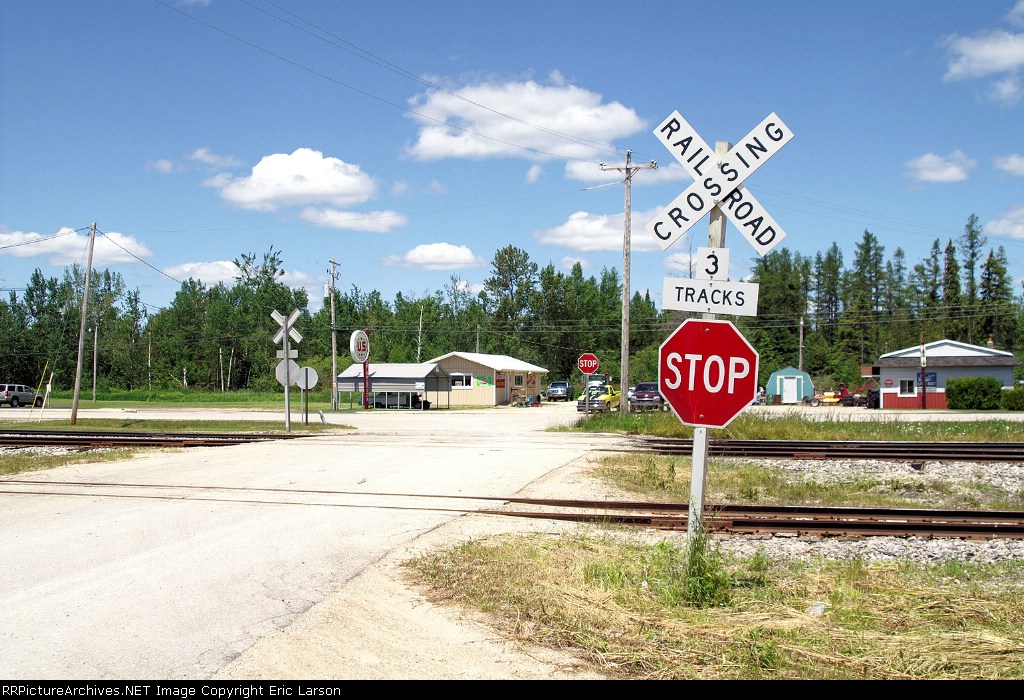 Grade Crossing Gulliver