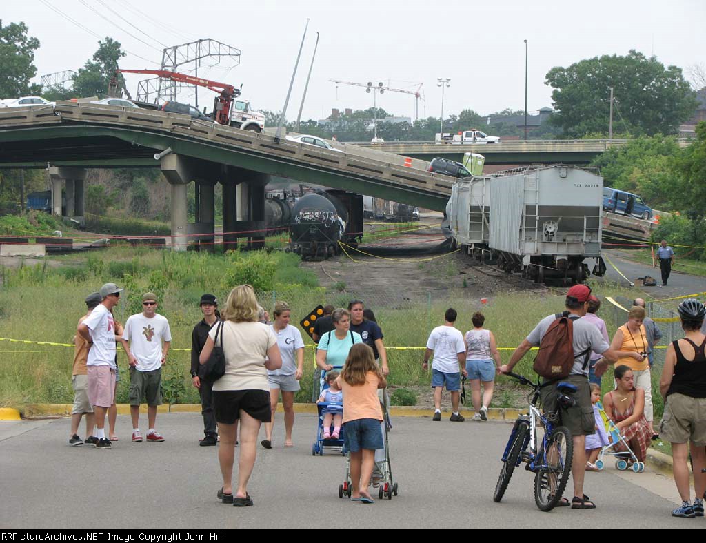 070806040 I-35W Bridge Collapse