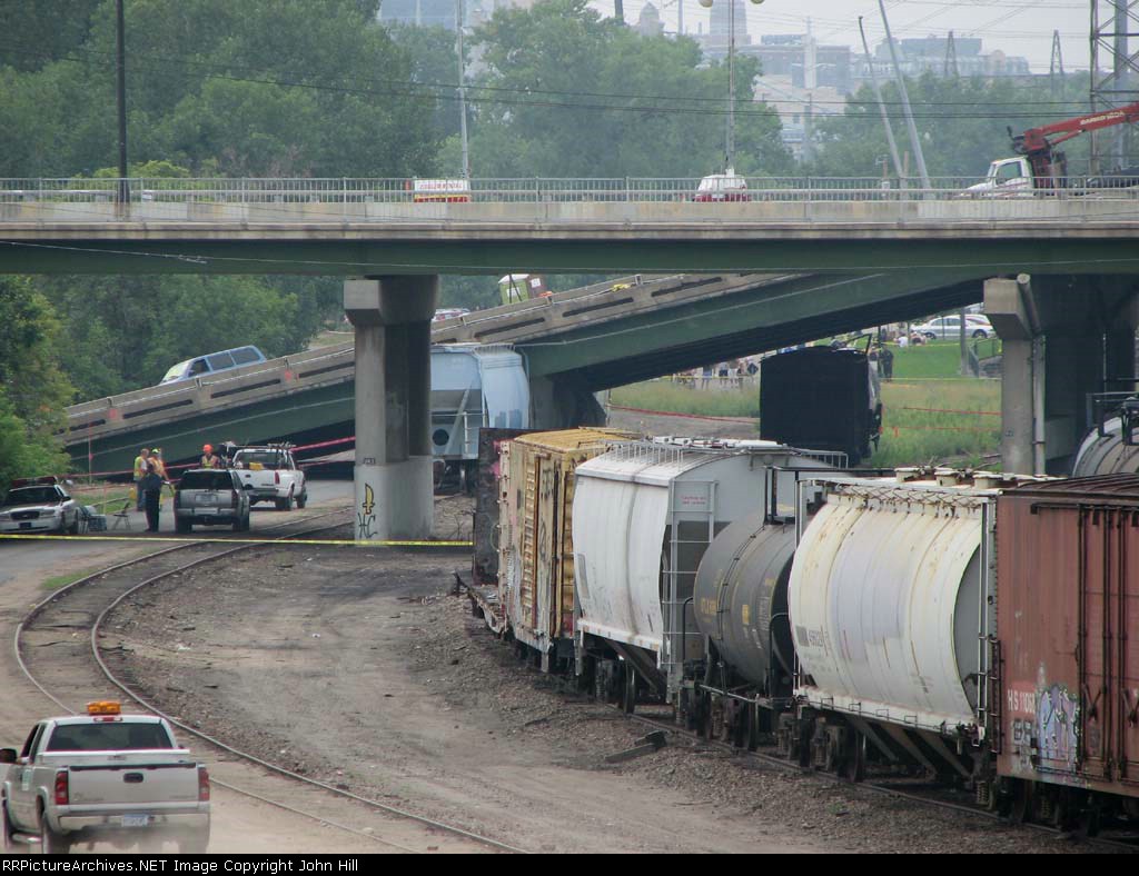 070806123 I-35W Bridge Collapse
