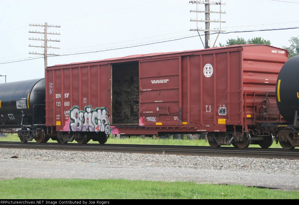 BNSF 723669