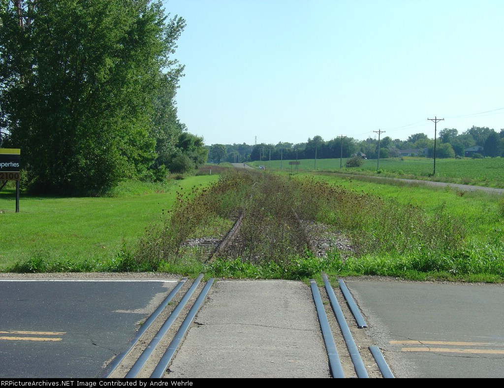 Lacy Road looking south