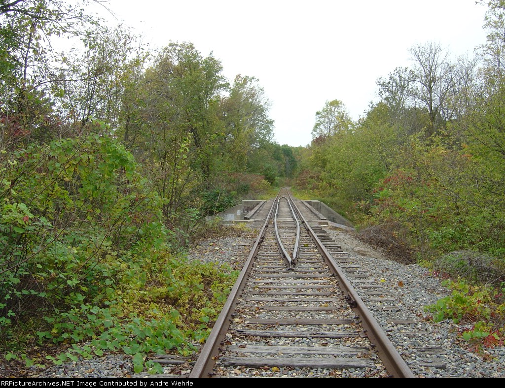 Horizontal looking west at bridge