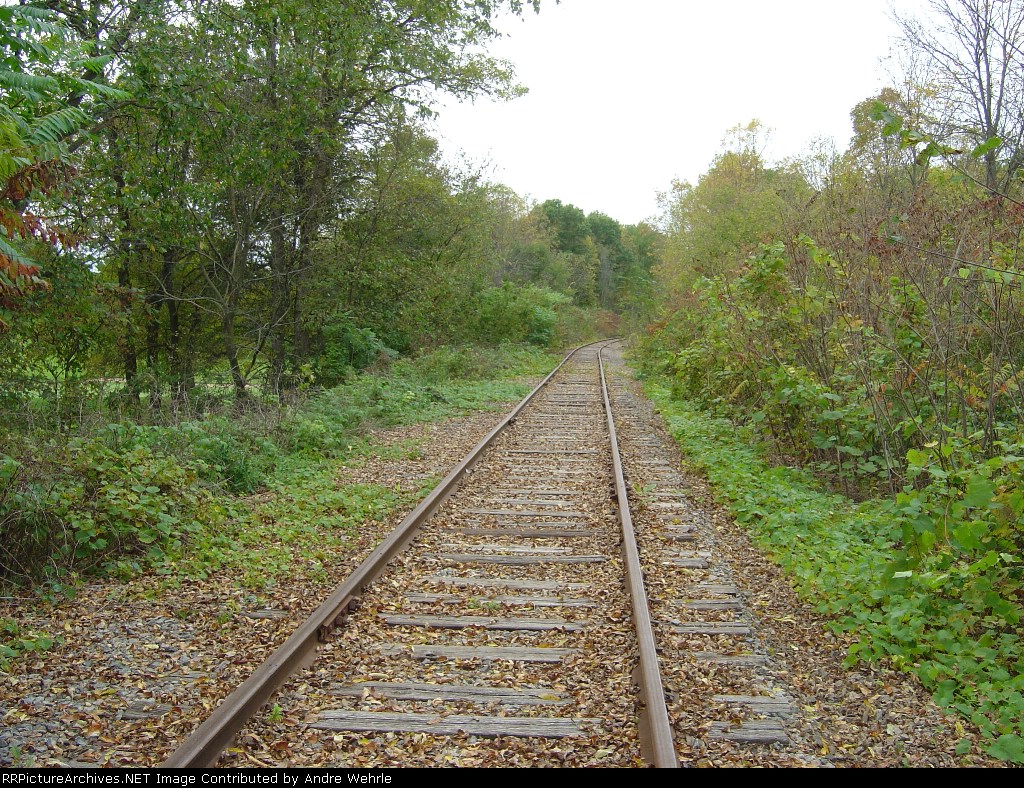 Curve looking west from just west of Duck Creek
