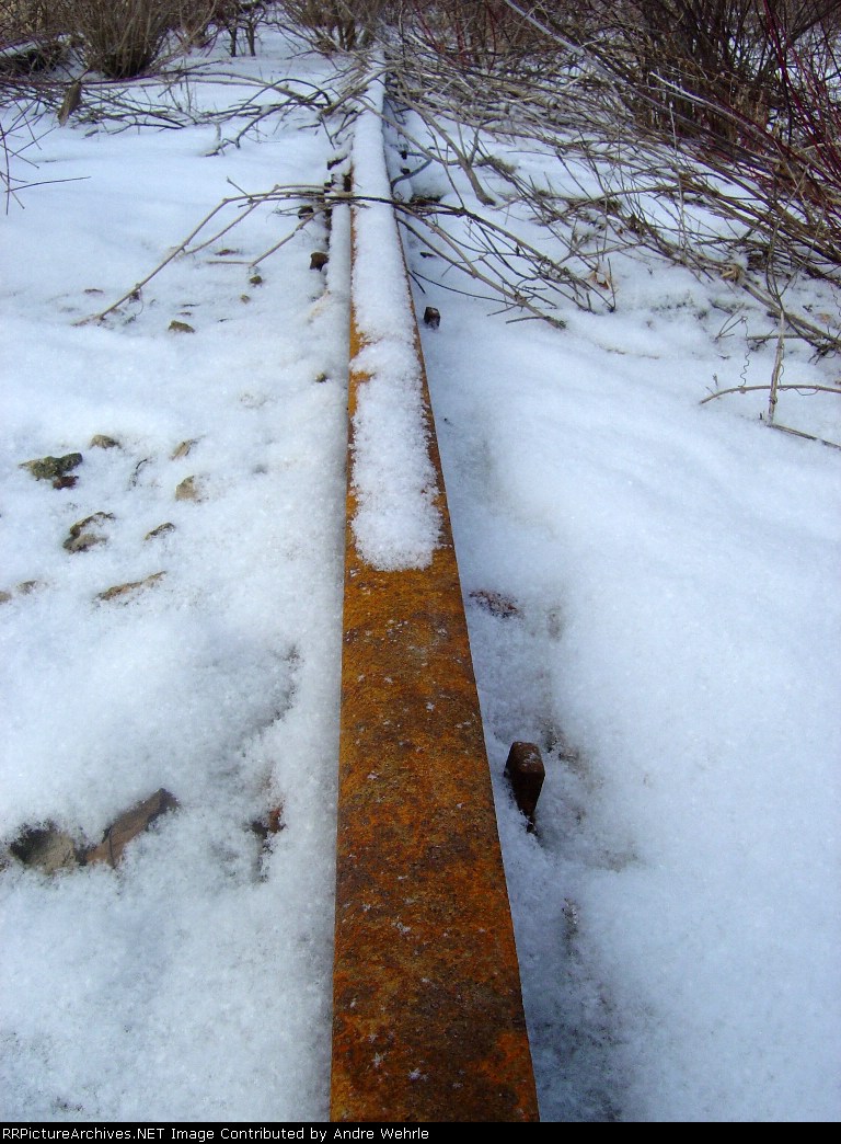 Cold ribbon of rust