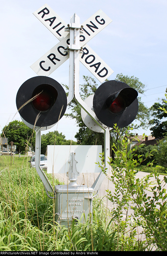 Back side of the Griswold signal