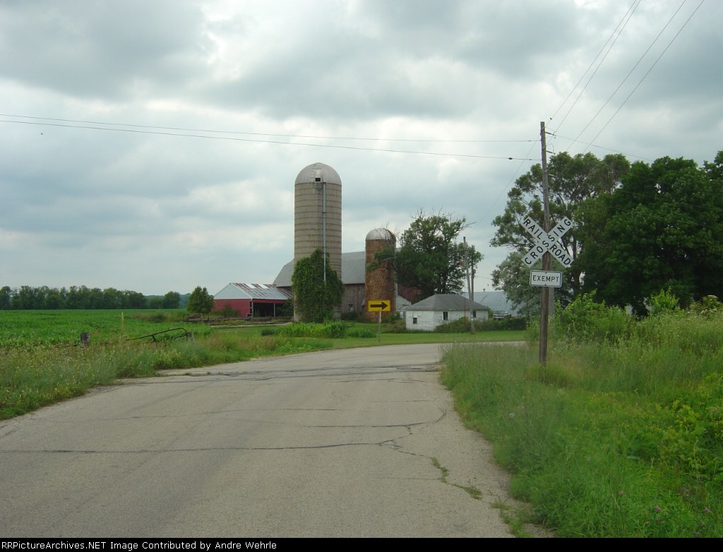 Looking west at the Holt Road crossing