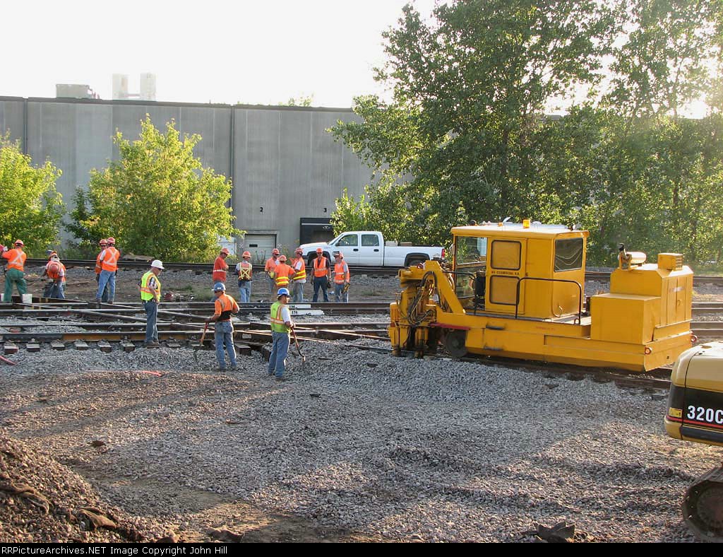 070904173 "Flange bearing" diamond replacement project at BNSF Park Junction