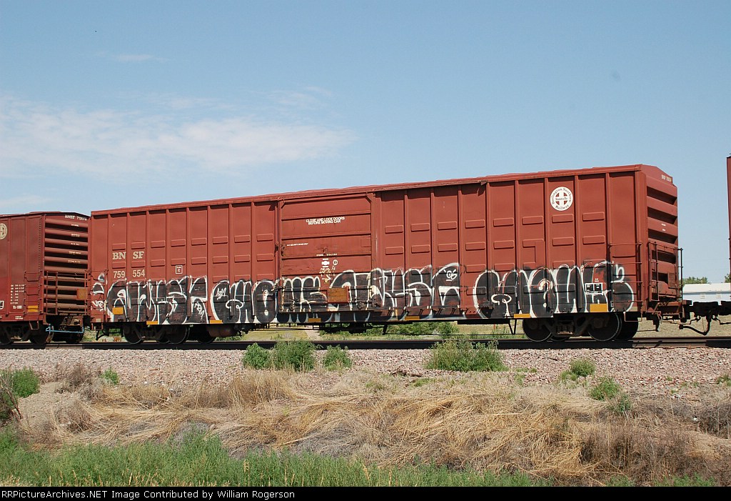 Burlington Northern Santa Fe Railway (BNSF) Box Car No. 749554