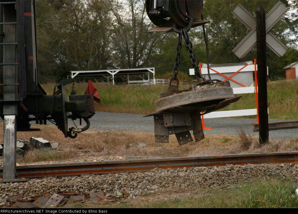 here is the magnet in action