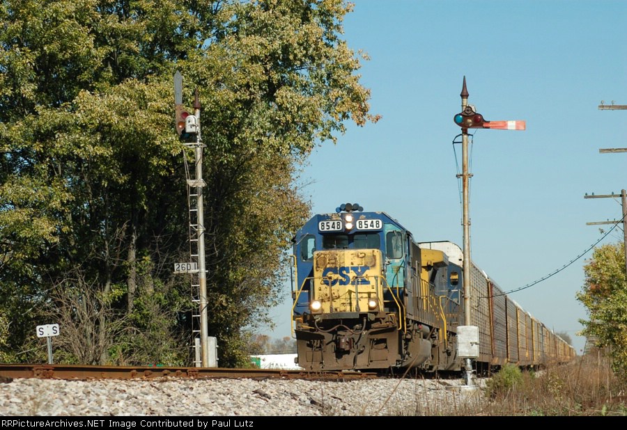 CSX Q247 splits the blades southbound on the former Monon