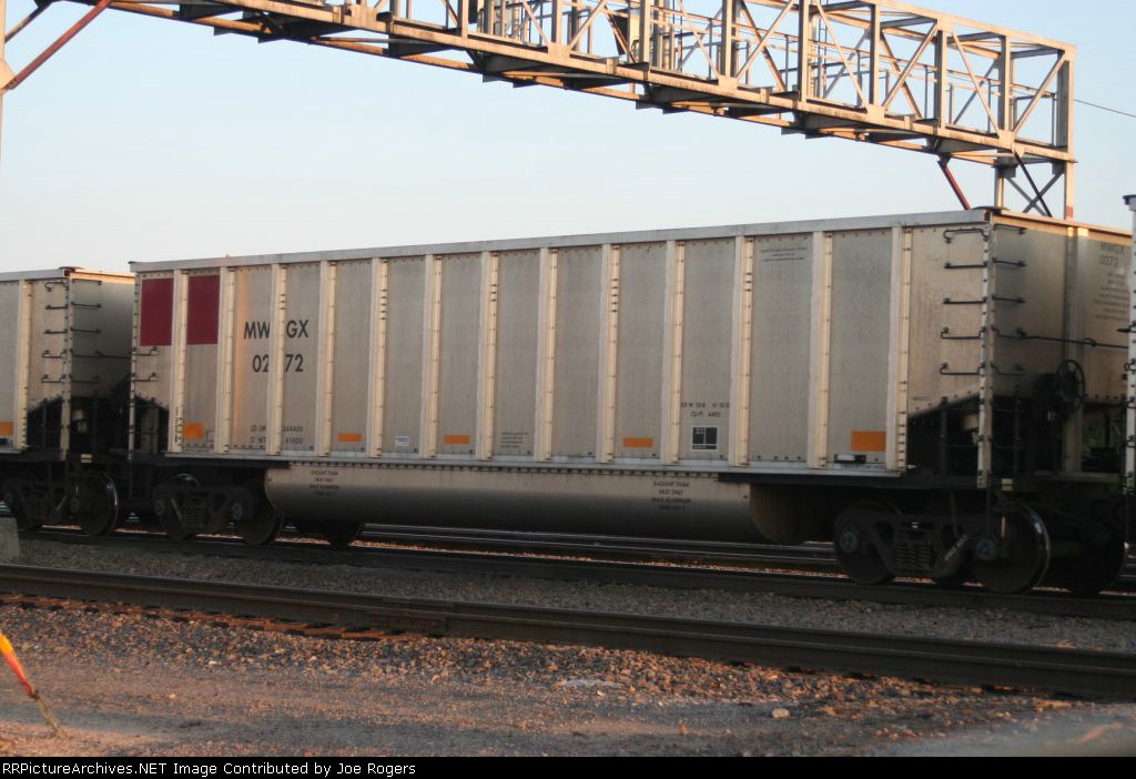 MWGX 272