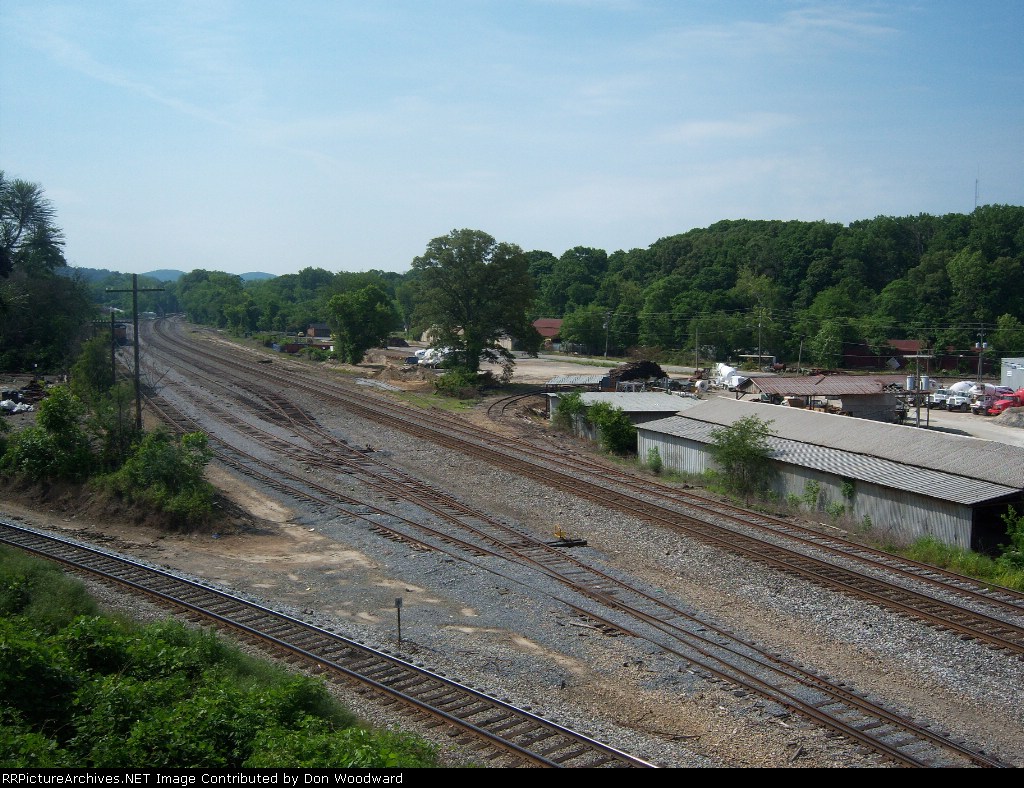 South from Porter Street bridge - W&A Wye coming into mainline in left foreground