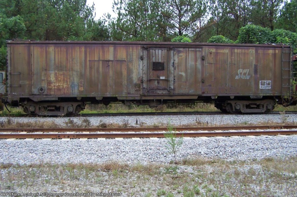 SCL 752, ex REA 762874 Reefer in the Holding yard