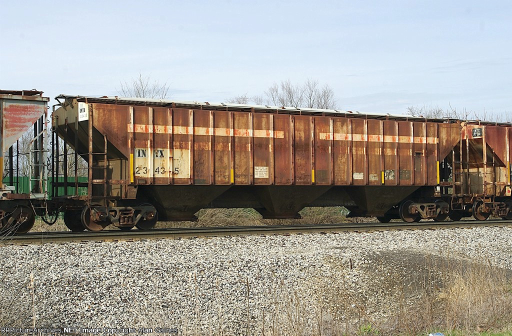INTX Covered Hopper 23435