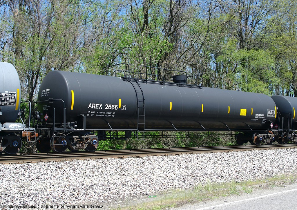 AREX Tank Car 2666