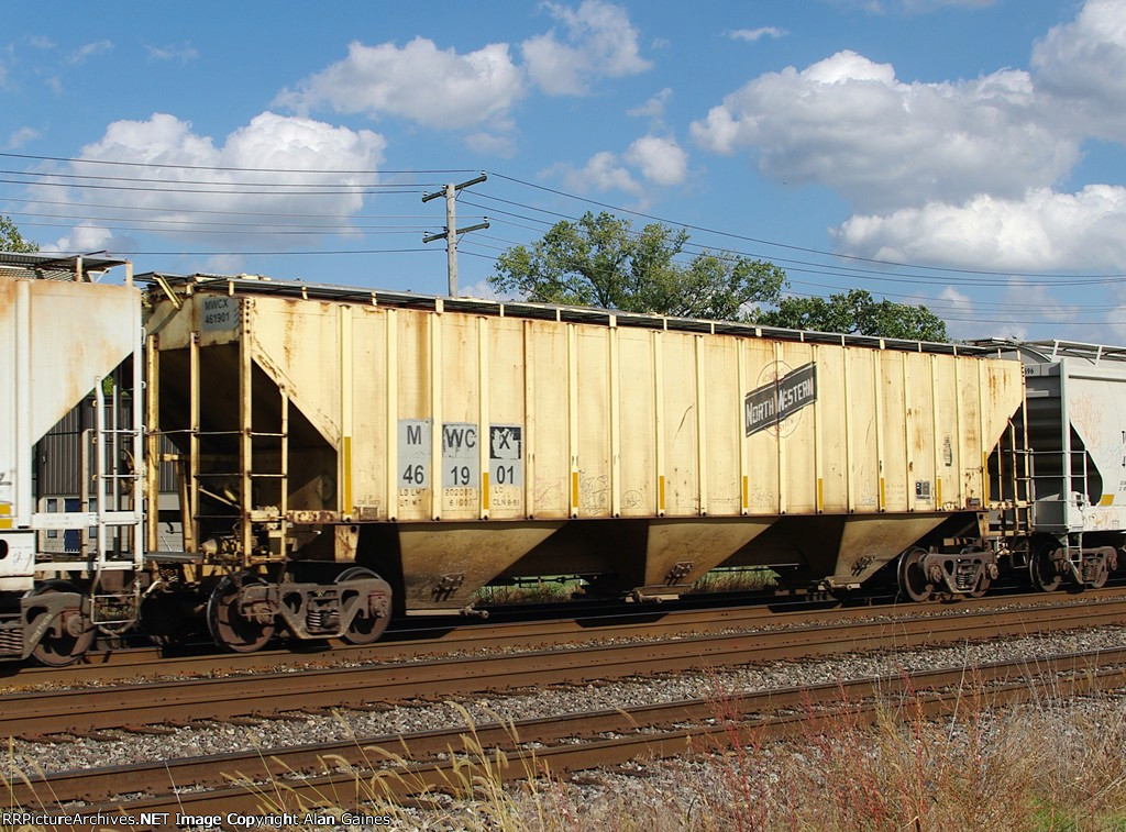 MWCX Covered Hopper 461901