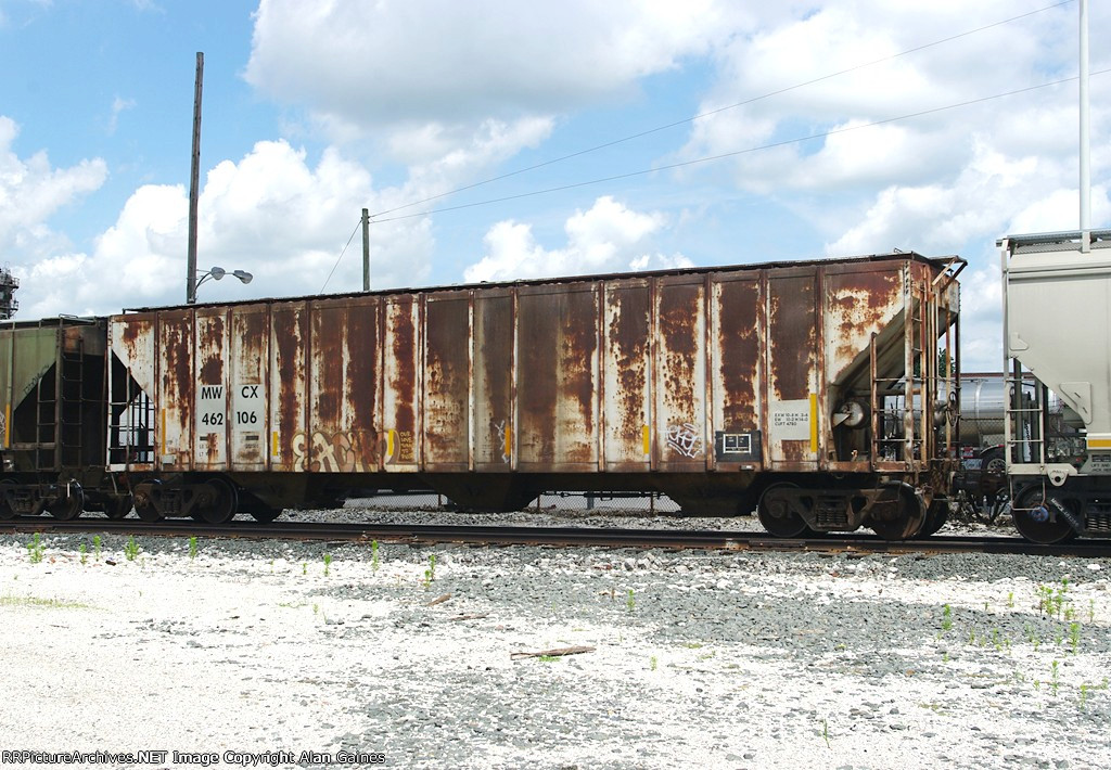 MWCX Covered Hopper 462106