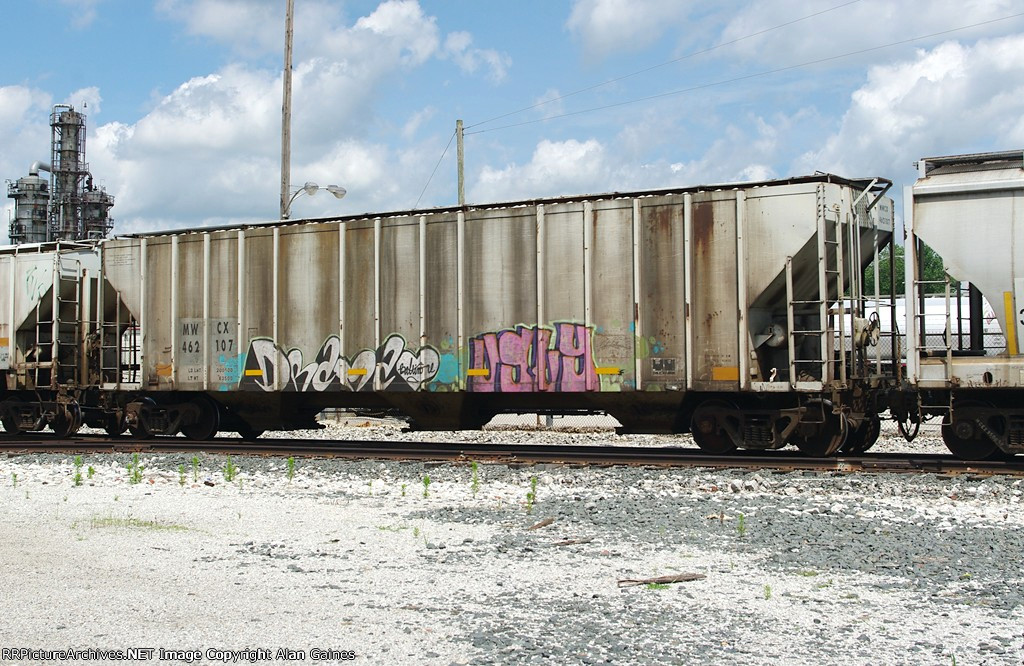 MWCX Covered Hopper 462107