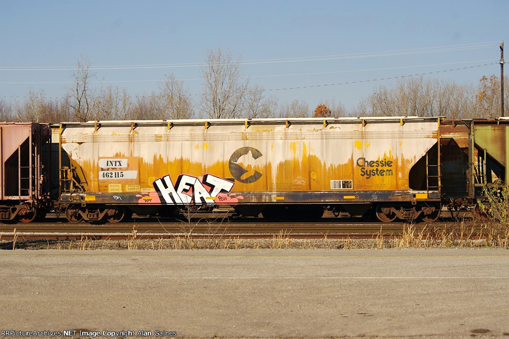 INTX Covered Hopper 462115