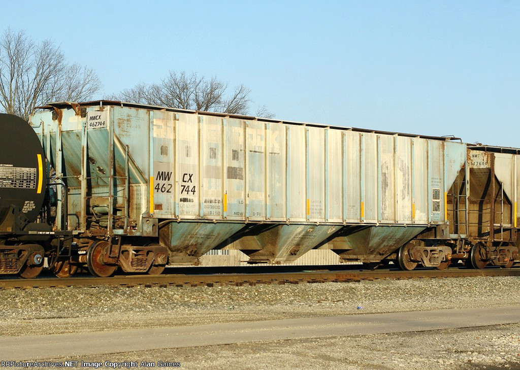 MWCX Covered Hopper 462744