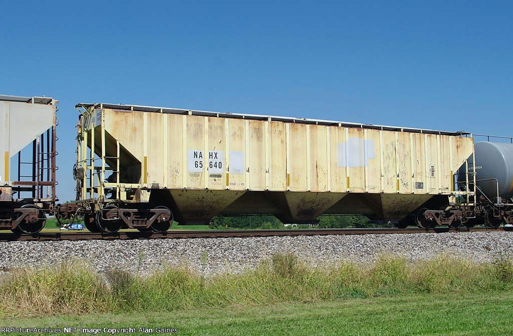 NAHX Covered Hopper 65640