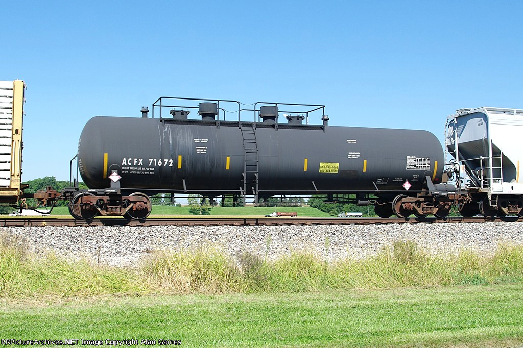 ACFX Tank Car 71672
