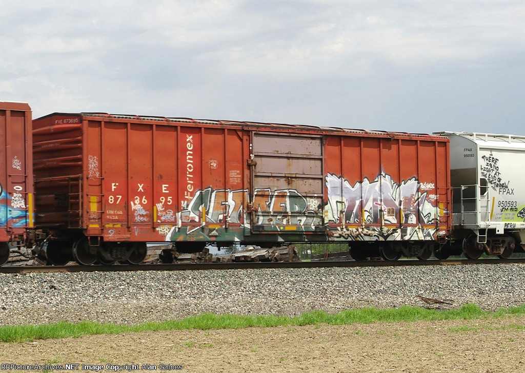FXE Box Car 873695