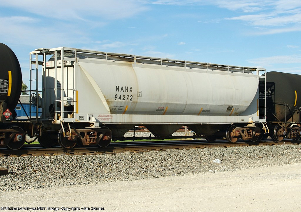 NAHX Covered Hopper 94272