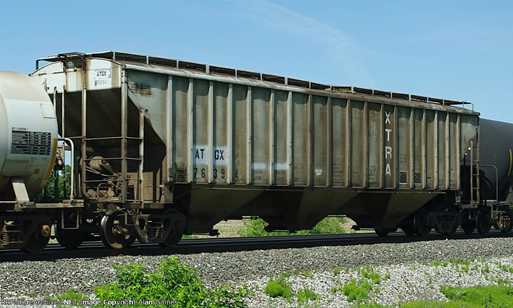 ATGX Covered Hopper 76394