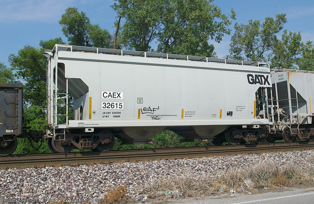 CAEX Covered Hopper 32615