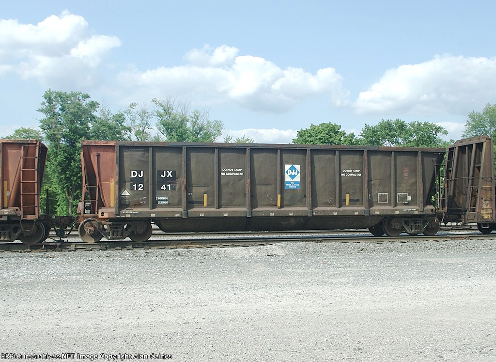 DJJX Gondola 1241