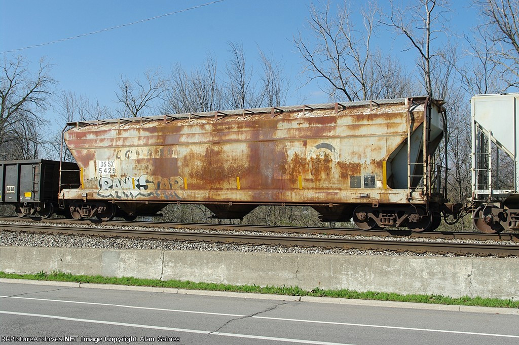 DSSX Covered Hopper 5429