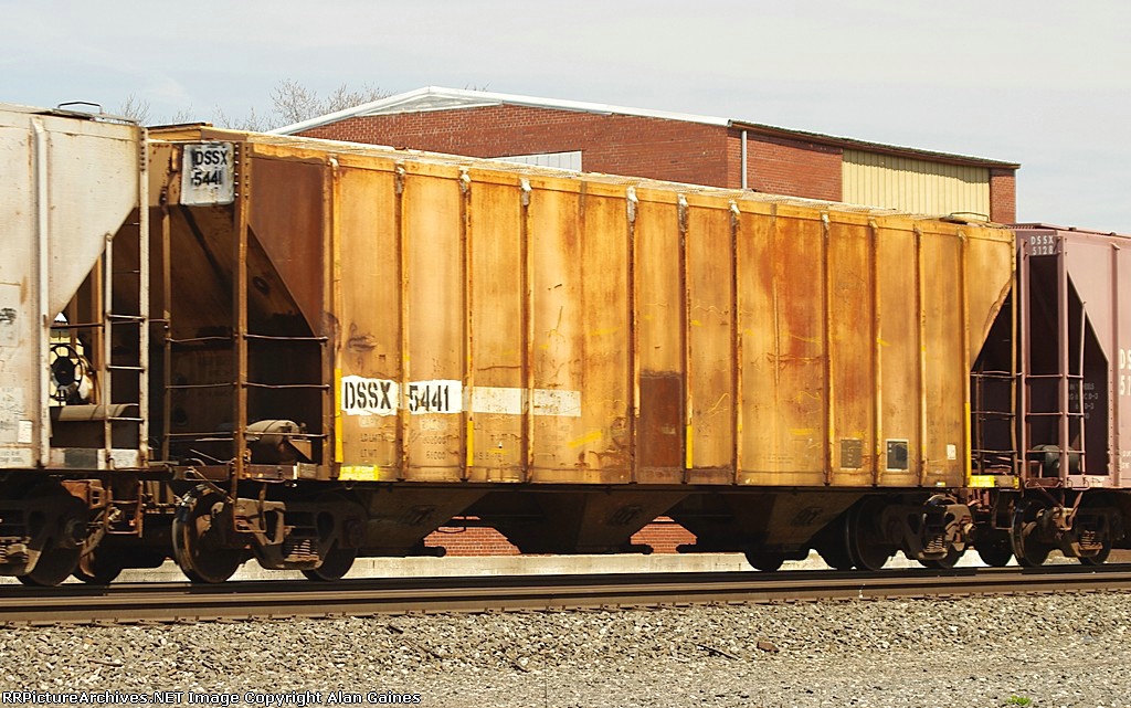 DSSX Covered Hopper 5441