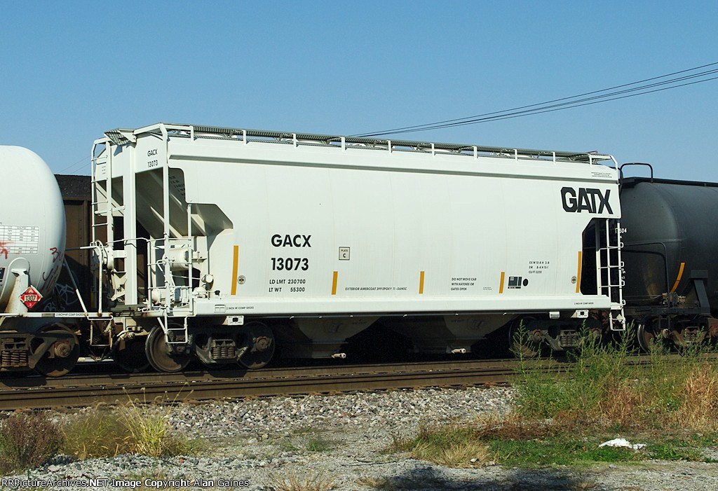 GACX Covered Hopper 13073