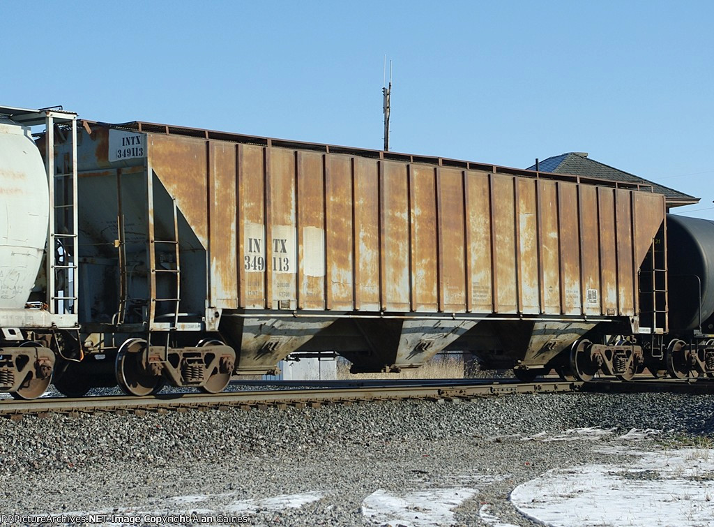 INTX Covered Hopper 349113