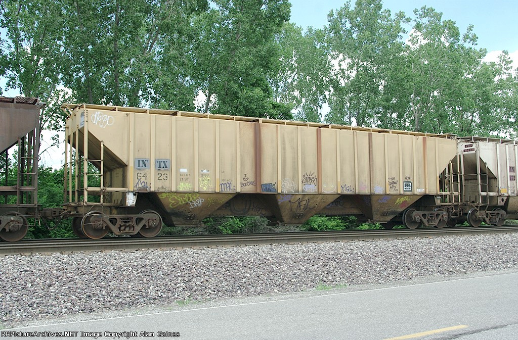 INTX Covered Hopper 6423