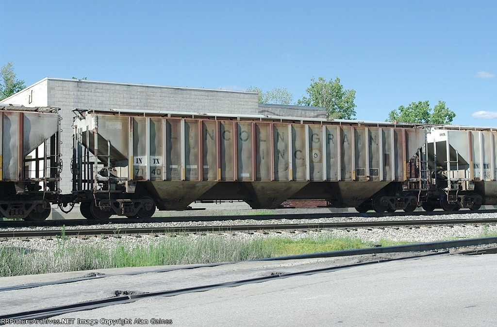 INTX Covered Hopper 7140