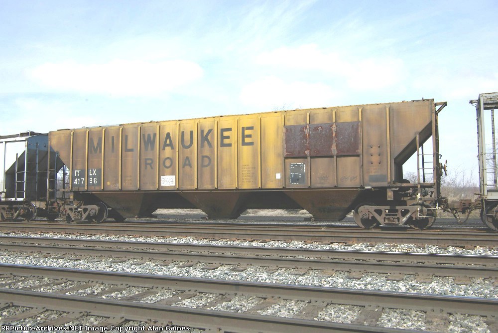 ITLX 3 Bay Covered Hopper 41796