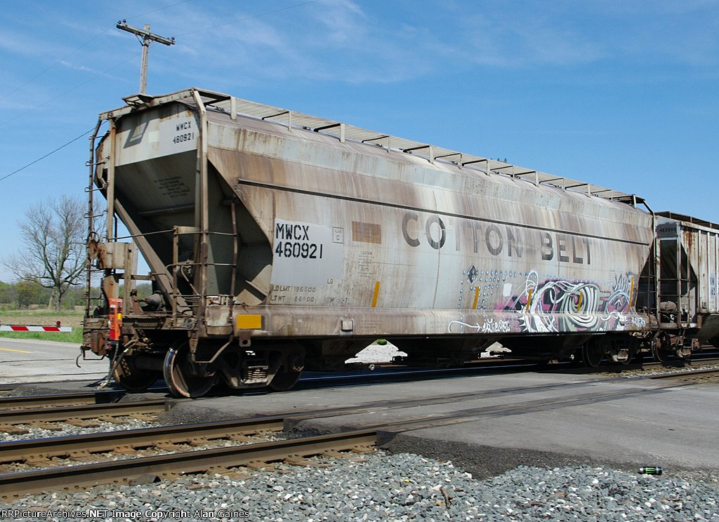 MWCX Covered Hopper 460921