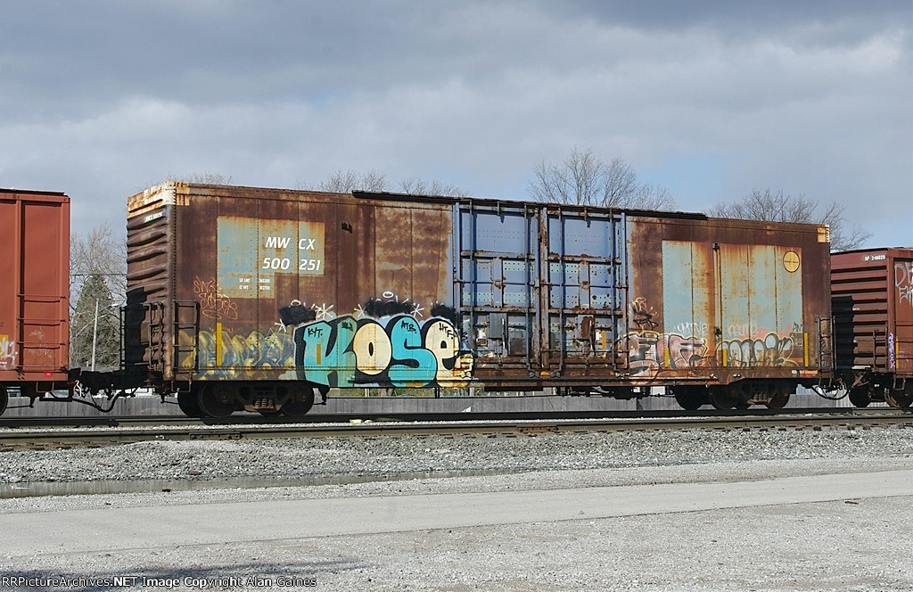 MWCX Box Car 500521