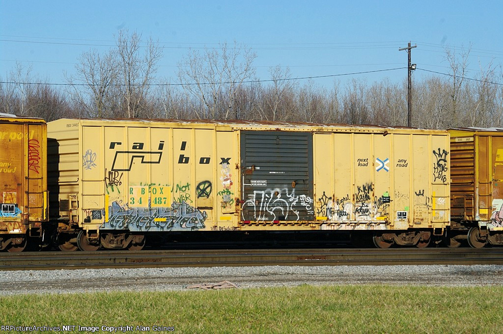 RBOX Box Car 34487