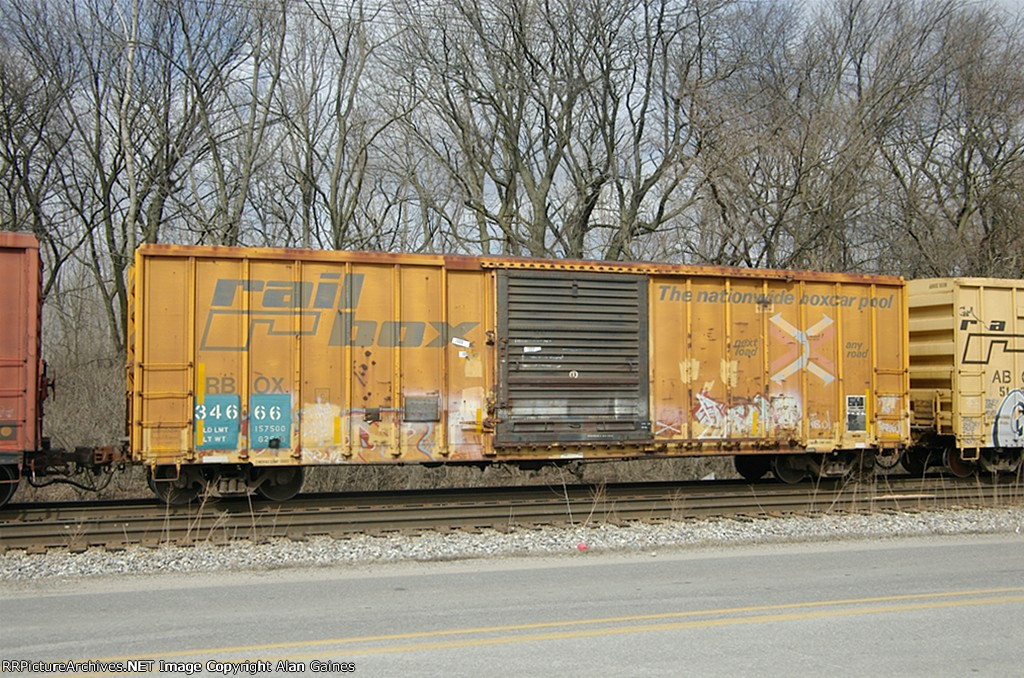 RBOX Box Car 34666