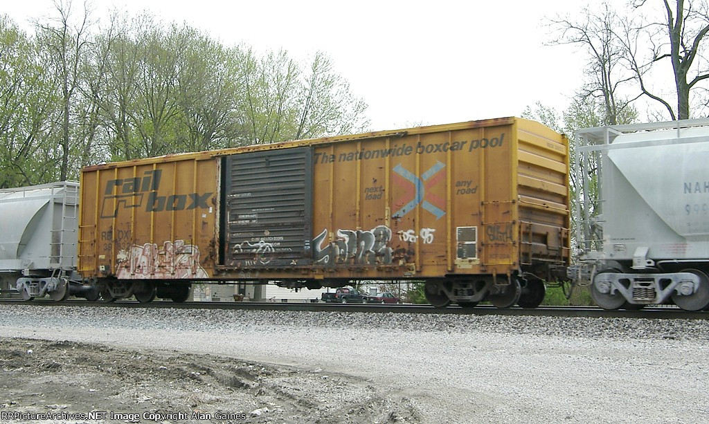RBOX Box Car 39832