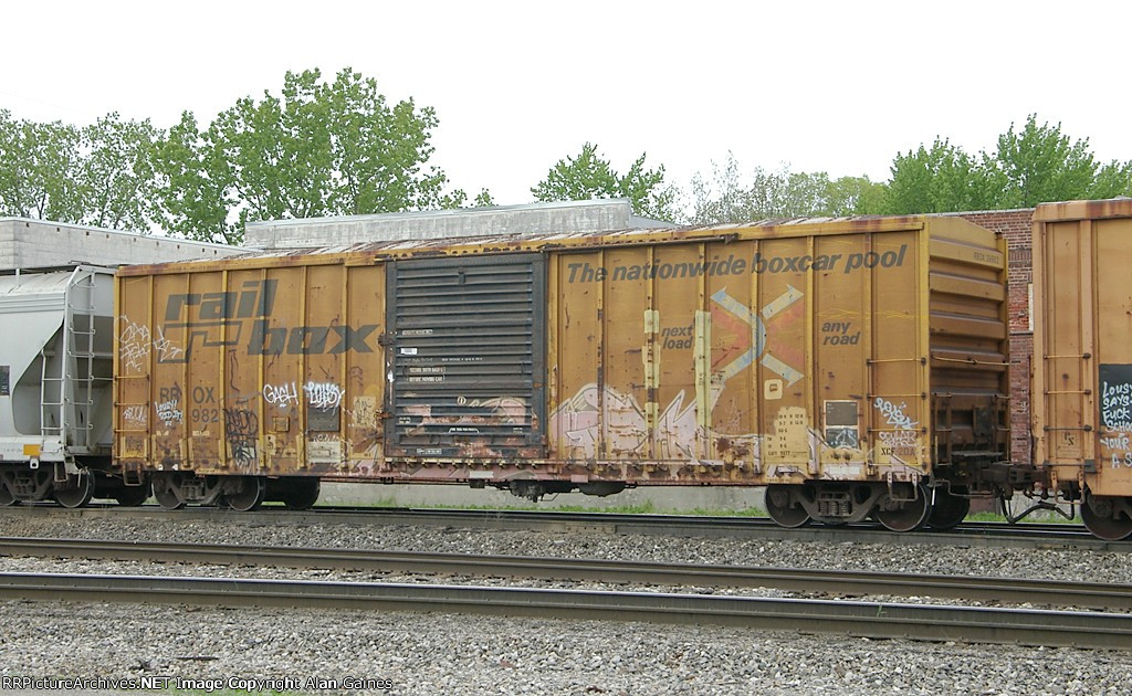 RBOX Box Car 39982