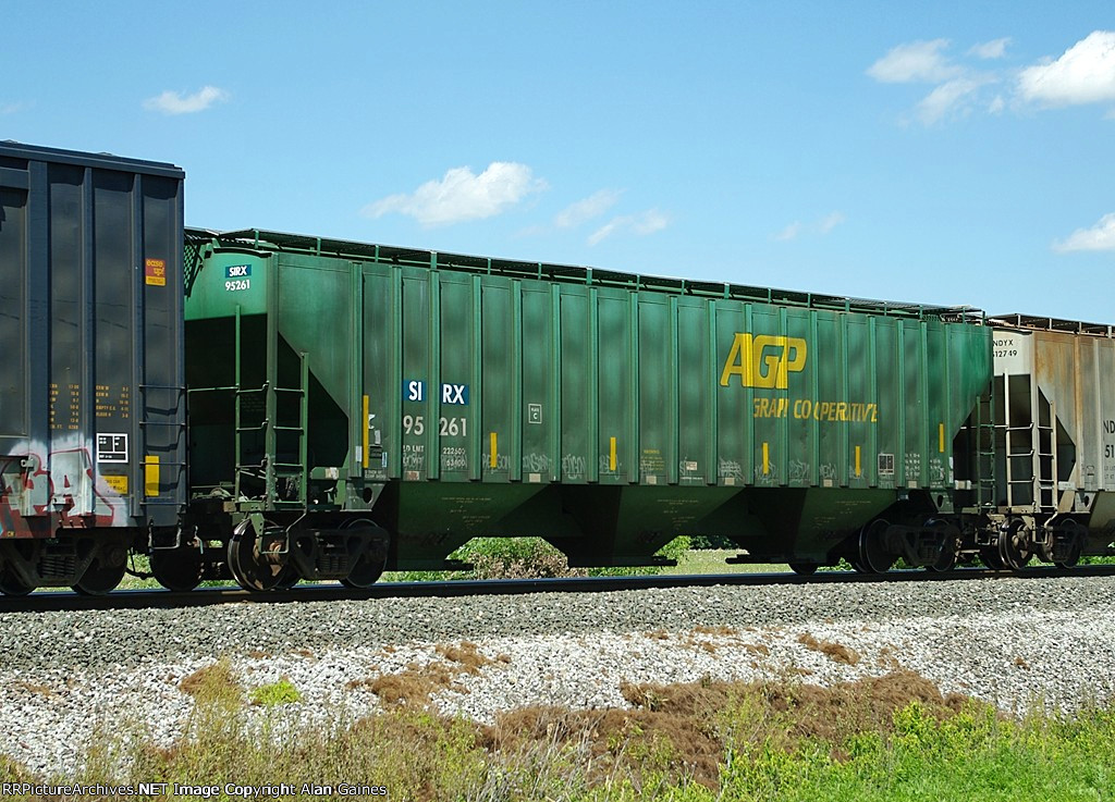 SIRX Covered Hopper 95261