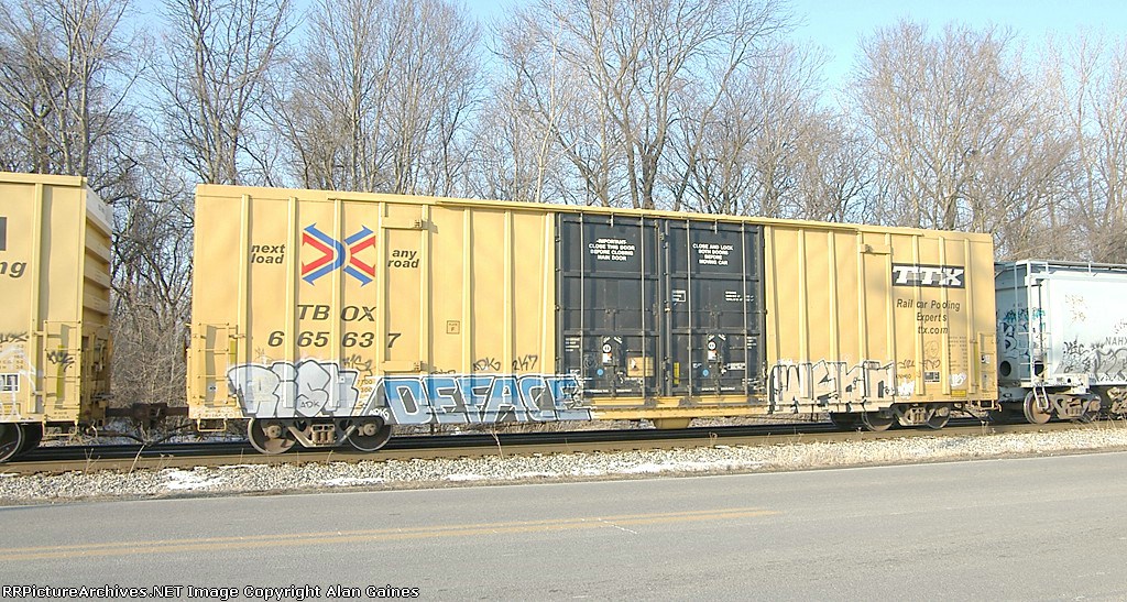 TBOX 665637 Box Car