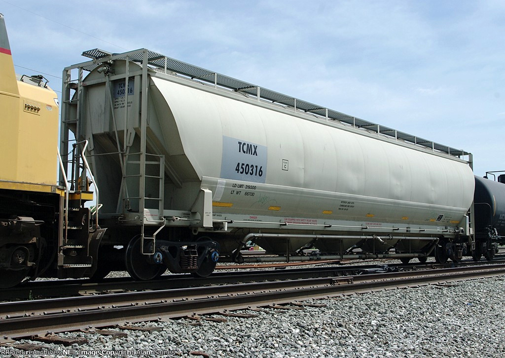 TCMX Covered Hopper 450316