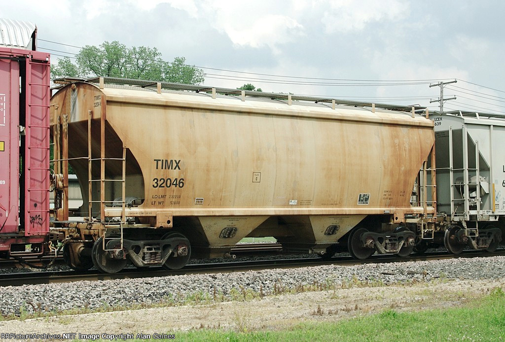 TIMX Covered Hopper 32046