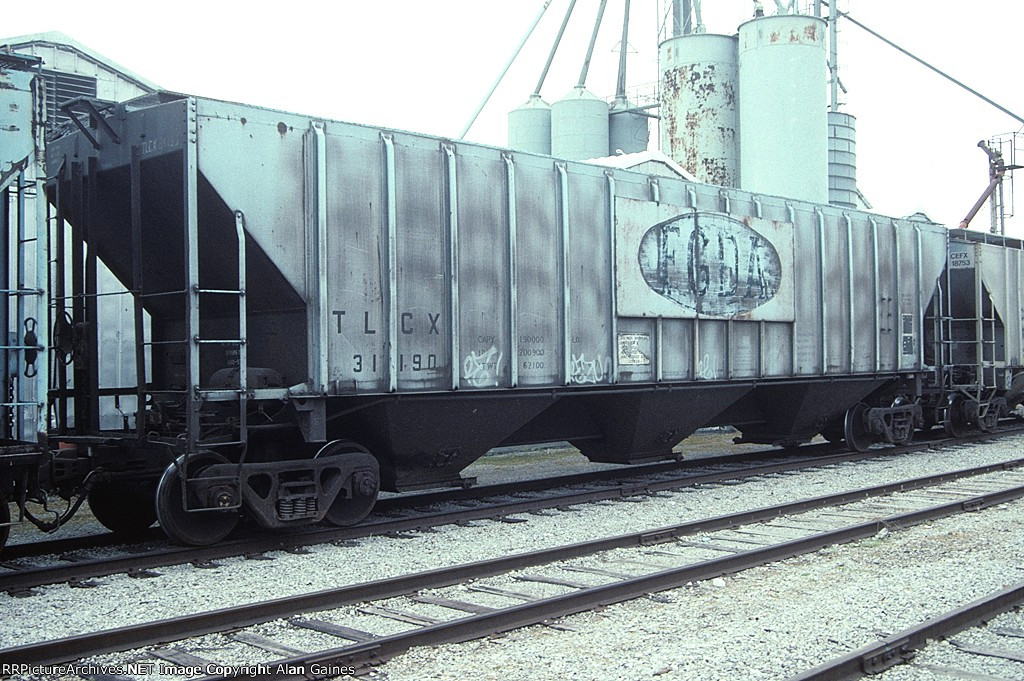 TLCX Covered Hopper 31190
